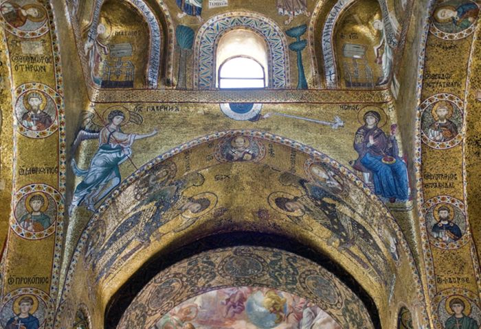 The Annunciation by Unknown Byzantine artist 